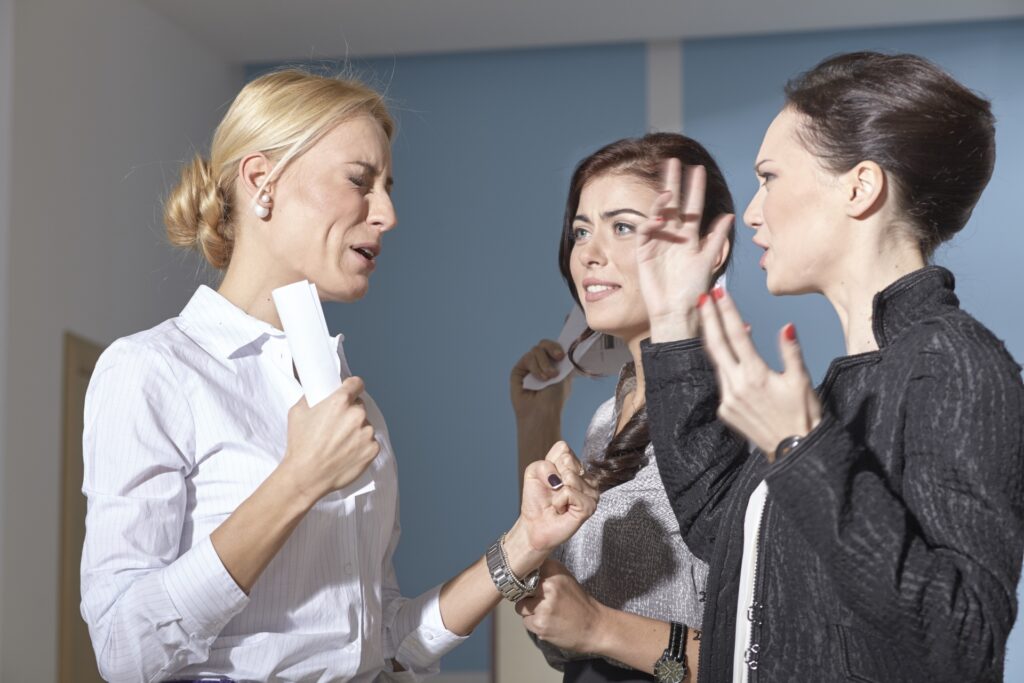 全員に好かれるなんて無理！